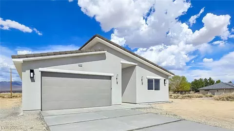 2000 Mount Charleston Dr, Pahrump, NV 89048
