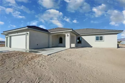 2141 W Carnation Way, Pahrump, NV 89048