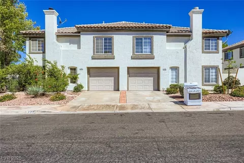 220 Winnsboro St, Henderson, NV 89074