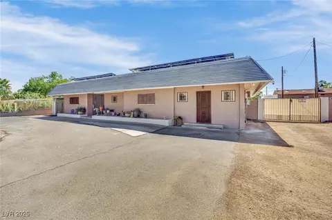 5807 Madre Mesa Dr, Las Vegas, NV 89108