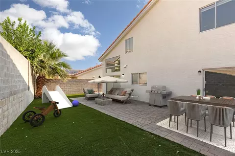 Exterior - 2186 Eaglecloud Dr, Henderson, NV 89074 photo 4 of 9