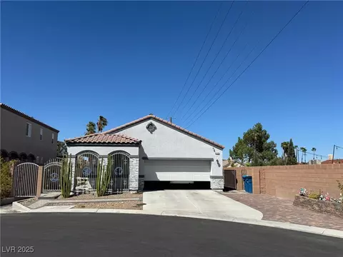 5728 Lucky Pagoda Ct, Las Vegas, NV 89103