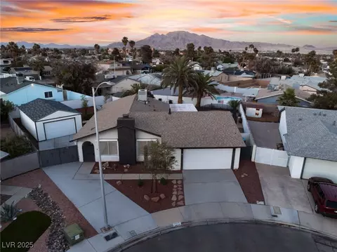 3930 Lasso Cir, Las Vegas, NV 89121