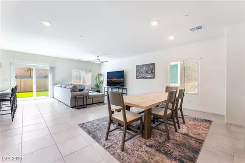 7211 Alabaster Peak St, Las Vegas, NV 89166
