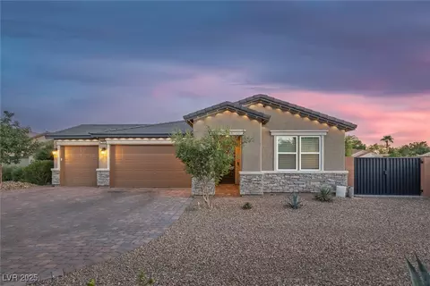 7031 Cinder Horse St, Las Vegas, NV 89131