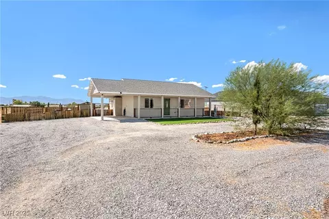 2680 S Blagg Rd, Pahrump, NV 89048