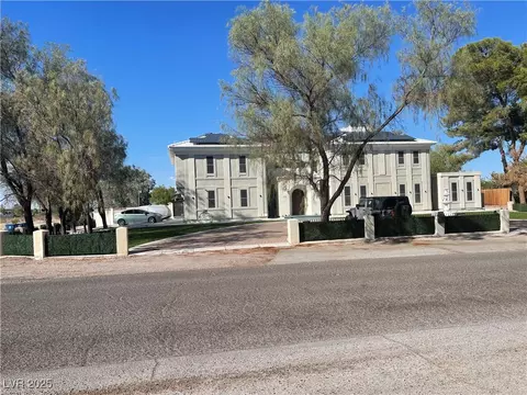 6480 W Oquendo Rd, Las Vegas, NV 89118