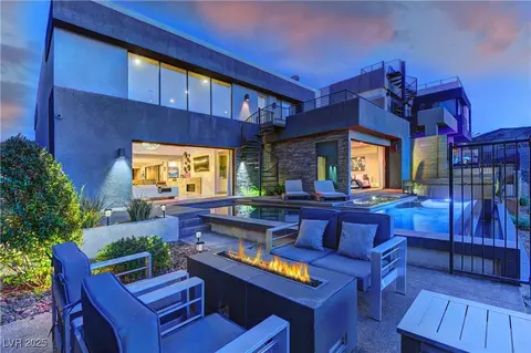 861 Vegas View Dr, Henderson, NV 89052