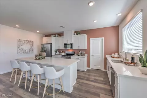 221 Vegas Verde Ave #27, North Las Vegas, NV 89031