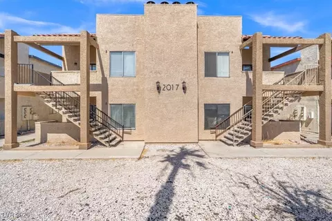 2017 Winwood St, Las Vegas, NV 89108