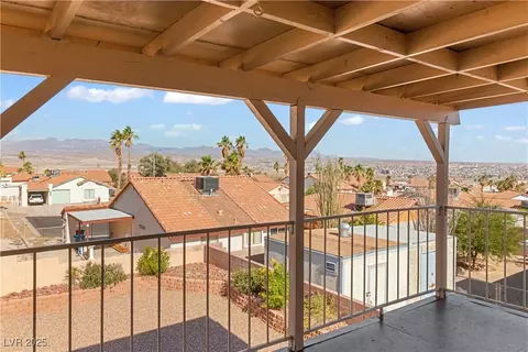 Exterior - 3008 Soledad Dr, Laughlin, NV 89029 photo 9 of 33