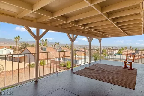 Exterior - 3008 Soledad Dr, Laughlin, NV 89029 photo 5 of 33