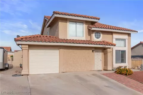Exterior - 3008 Soledad Dr, Laughlin, NV 89029 photo 13 of 33