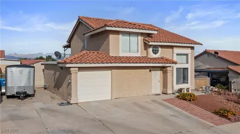 Exterior - 3008 Soledad Dr, Laughlin, NV 89029 photo 17 of 33