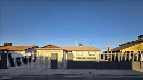 1892 Miner Way, Las Vegas, NV 89104
