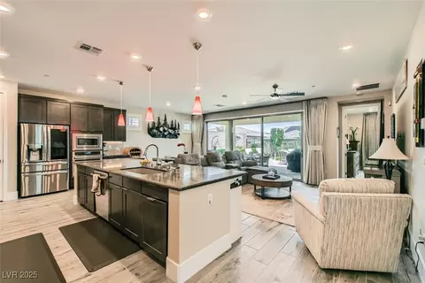 9656 Balais Dr, Las Vegas, NV 89143