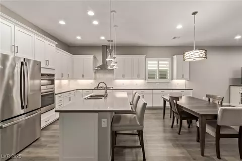 125 Rhodium Ave, Las Vegas, NV 89183