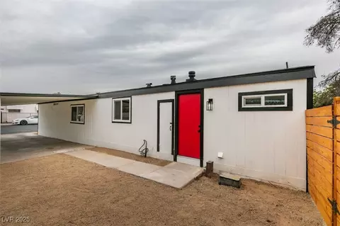 3394 Allegheny Dr, Las Vegas, NV 89122
