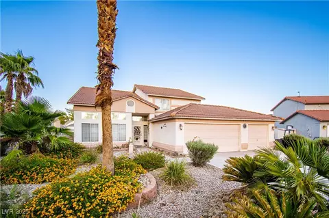 2532 Goldenmoon St, Las Vegas, NV 89108
