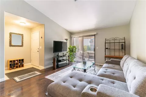 5261 Lindell Rd #205, Las Vegas, NV 89118