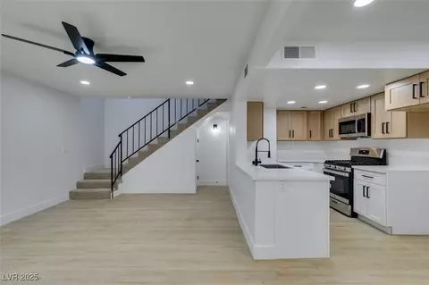 6671 Bubbling Brook Dr #C, Las Vegas, NV 89107