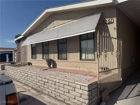 3251 Chimayo Ln, Las Vegas, NV 89122