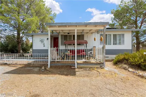611 S Woodchips Rd, Pahrump, NV 89048