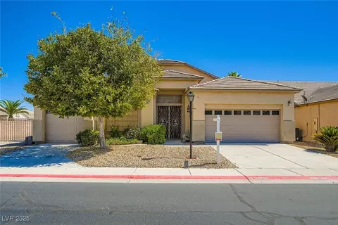 7568 Morning Brook Dr, Las Vegas, NV 89131
