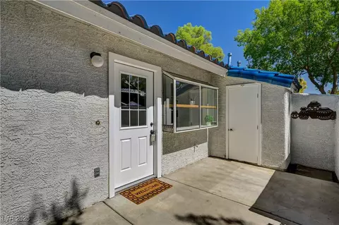 2040 Willowbury Dr #C, Las Vegas, NV 89108