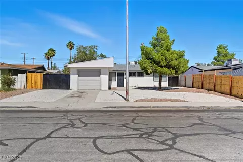 3917 Alou Dr, Las Vegas, NV 89110