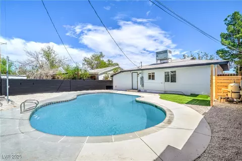 121 N 20th St, Las Vegas, NV 89101
