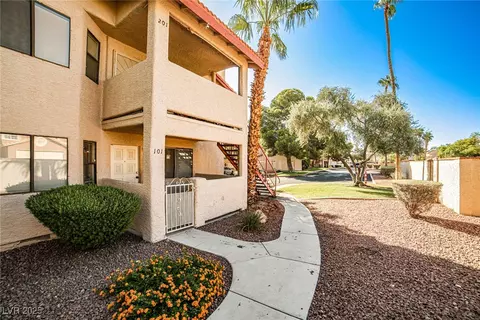 805 Rock Springs Dr #101, Las Vegas, NV 89128