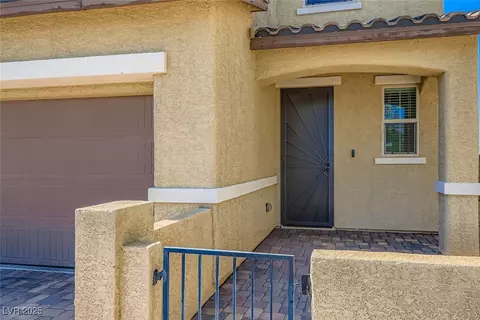 229 Moonshot St, Henderson, NV 89074 photo 4