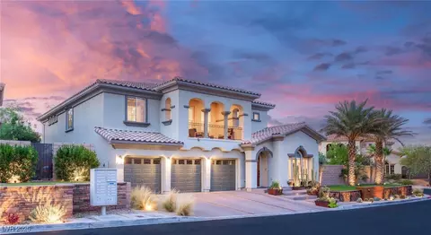 936 Las Palomas Dr, Las Vegas, NV 89138