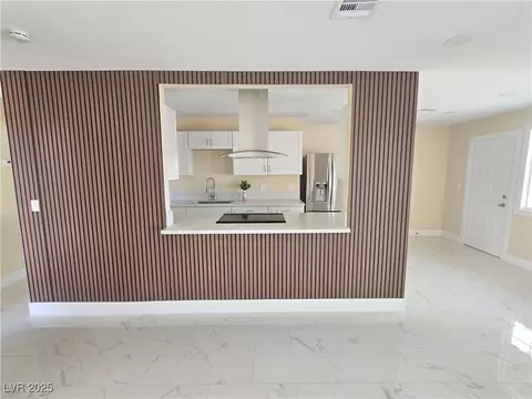 1204 Arrowhead Ave, Las Vegas, NV 89106