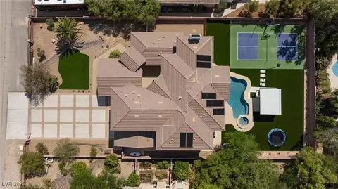 8275 W Torino Ave, Las Vegas, NV 89113