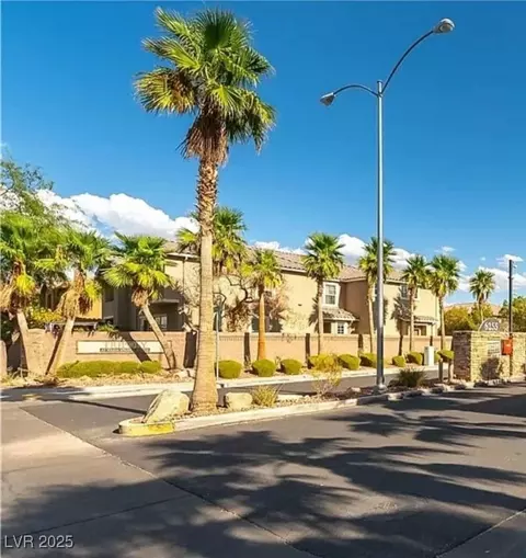 6255 W Arby Ave #255, Las Vegas, NV 89118