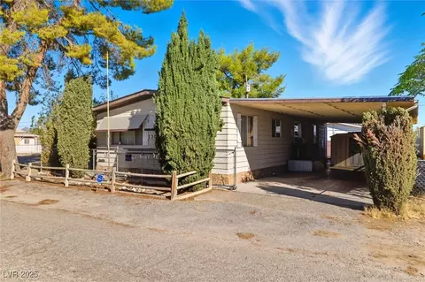 230 Copper Flats Dr, Pahrump, NV 89048