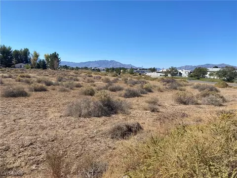 2481 W Adkisson St, Pahrump, NV 89060