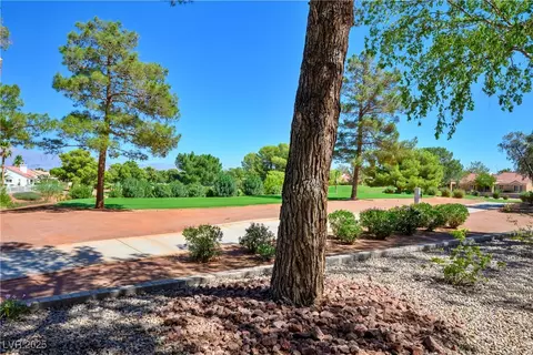 9012 Sundial Dr, Las Vegas, NV 89134