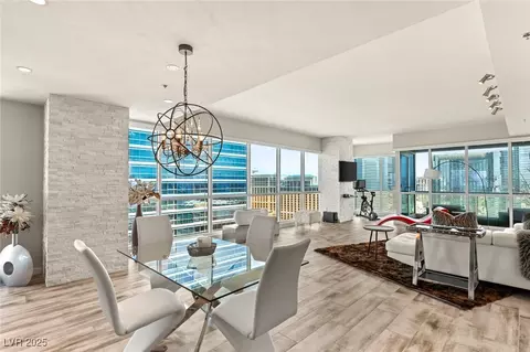 4525 Dean Martin Dr #2800, Las Vegas, NV 89103