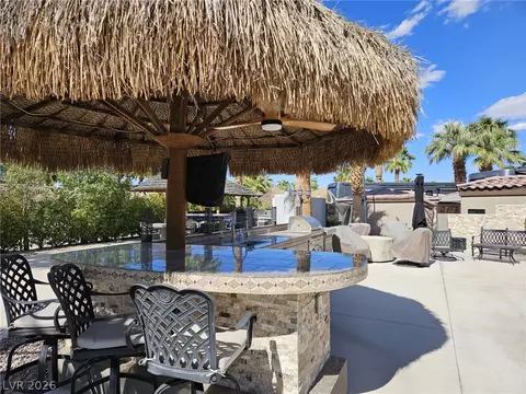 8175 Arville St #404, Las Vegas, NV 89139