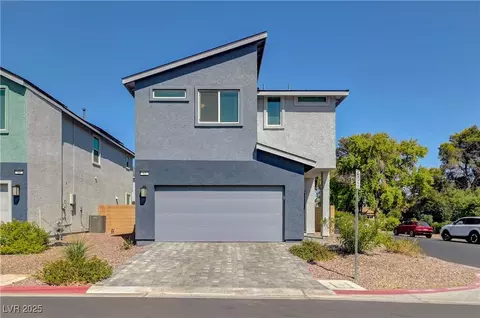 62 Smith Squire Ct, Las Vegas, NV 89110