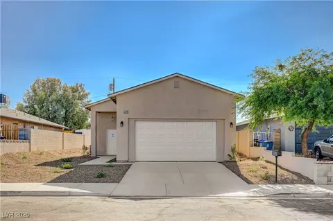 1329 Price St, Henderson, NV 89011