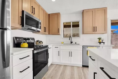 5030 E Hacienda Ave, Las Vegas, NV 89122