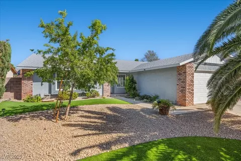 6900 Quail Hollow Dr, Las Vegas, NV 89108