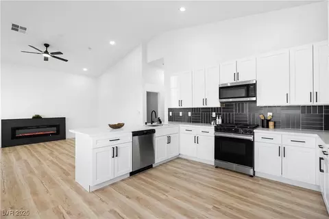 1249 Hassell Ave, Las Vegas, NV 89106