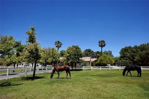 6600 Via Provenza Ave, Las Vegas, NV 89131