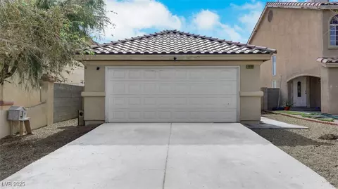 4609 Little Finch Ln, Las Vegas, NV 89115