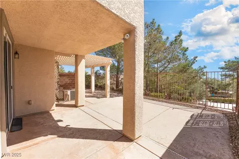 11269 Emerald Pine Ln, Las Vegas, NV 89138
